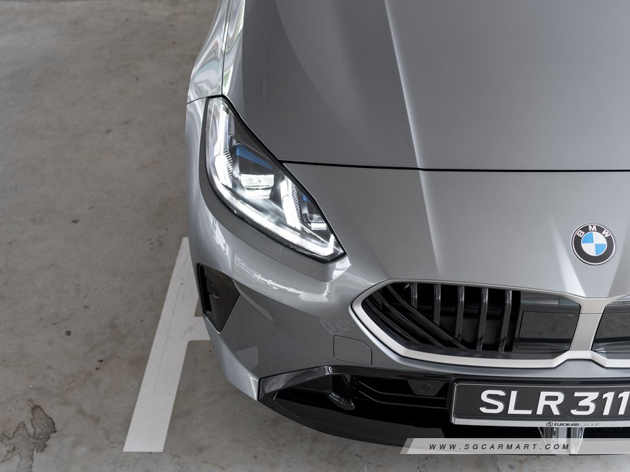https://i.i-sgcm.com/new_cars/cars/22002/22002_g17