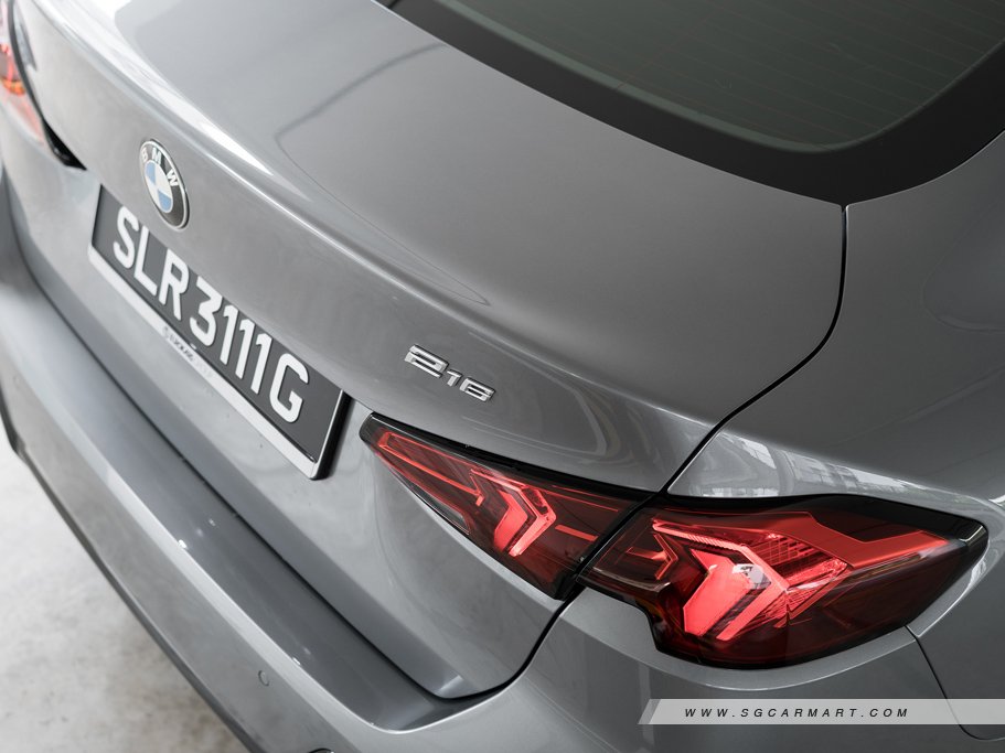 https://i.i-sgcm.com/new_cars/cars/22002/22002_g19