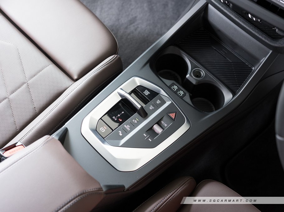 https://i.i-sgcm.com/new_cars/cars/22002/22002_g27