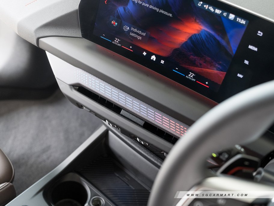 https://i.i-sgcm.com/new_cars/cars/22002/22002_g29