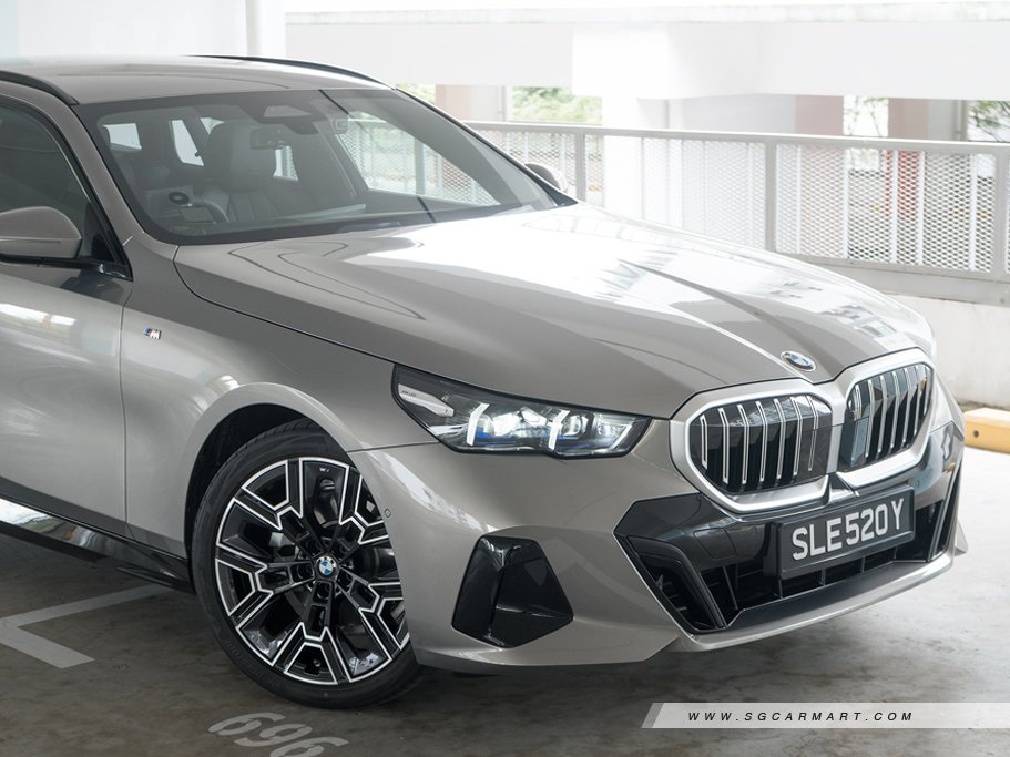 https://i.i-sgcm.com/new_cars/cars/22003/22003_g16
