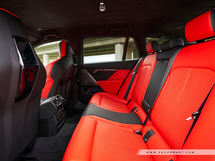 https://i.i-sgcm.com/new_cars/cars/22004/22004_g27