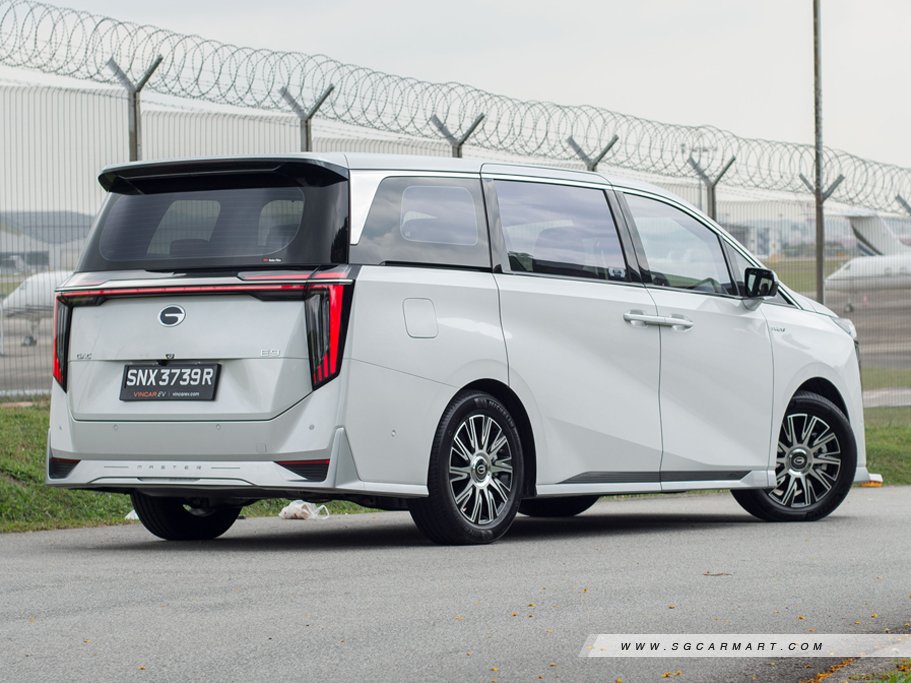 https://i.i-sgcm.com/new_cars/cars/22005/22005_g14