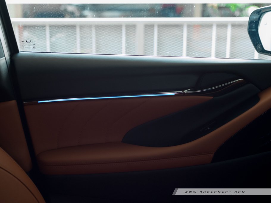 https://i.i-sgcm.com/new_cars/cars/22005/22005_g30