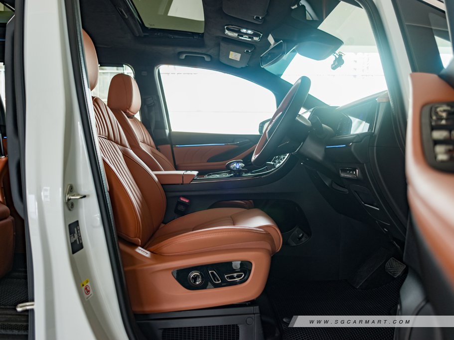 https://i.i-sgcm.com/new_cars/cars/22005/22005_g38