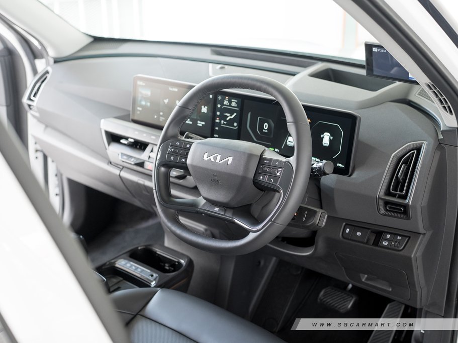 https://i.i-sgcm.com/new_cars/cars/22011/22011_g23