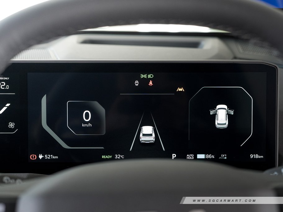 https://i.i-sgcm.com/new_cars/cars/22011/22011_g24