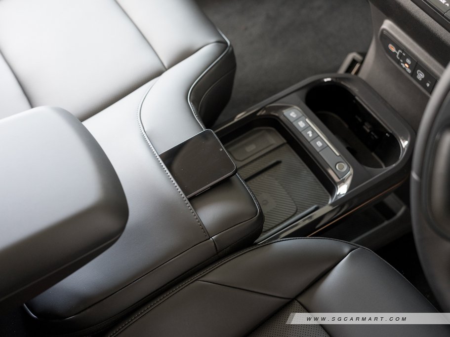 https://i.i-sgcm.com/new_cars/cars/22011/22011_g29
