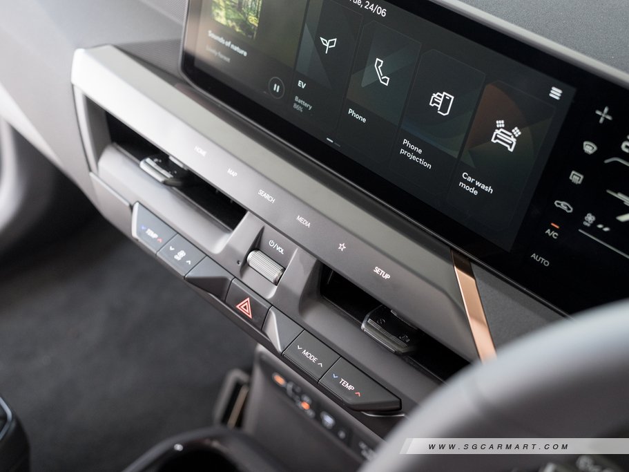 https://i.i-sgcm.com/new_cars/cars/22011/22011_g31