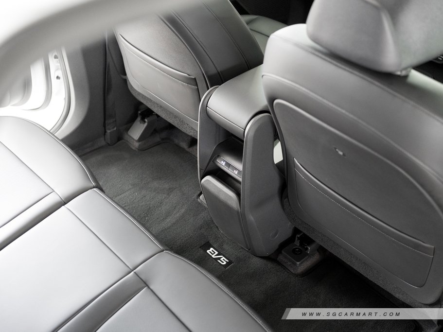 https://i.i-sgcm.com/new_cars/cars/22011/22011_g36