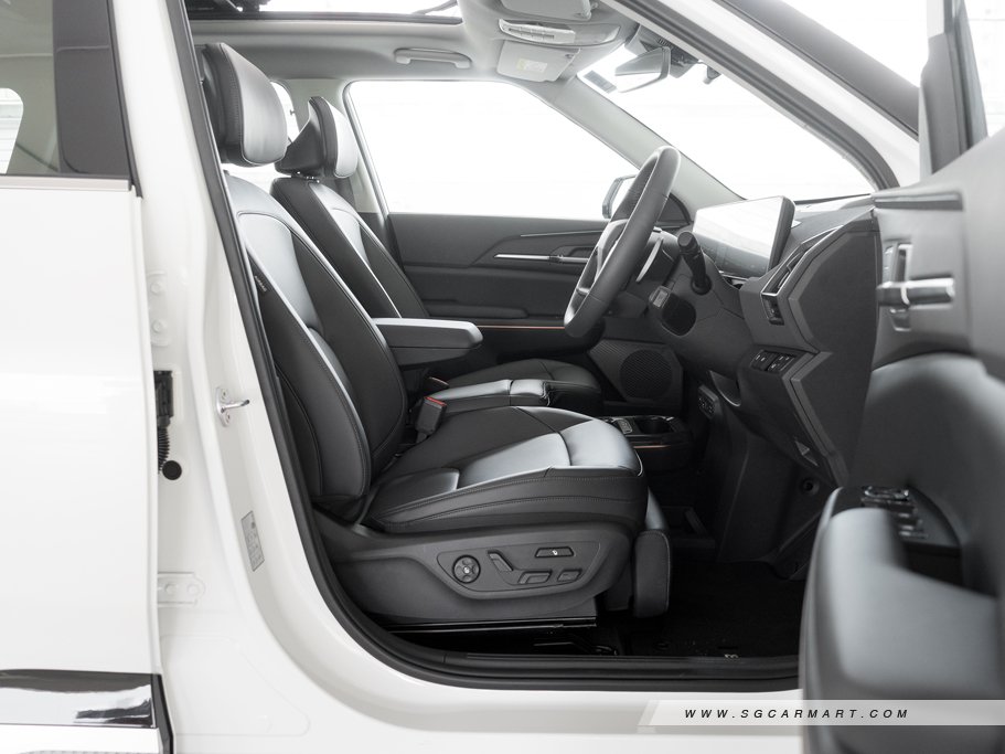https://i.i-sgcm.com/new_cars/cars/22011/22011_g38