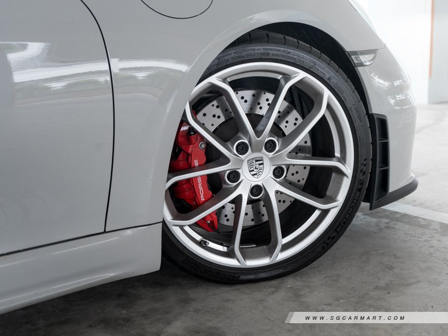 https://i.i-sgcm.com/new_cars/cars/22012/22012_g18