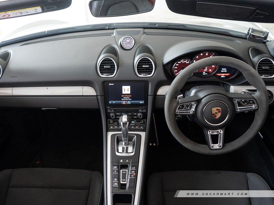 https://i.i-sgcm.com/new_cars/cars/22012/22012_g20