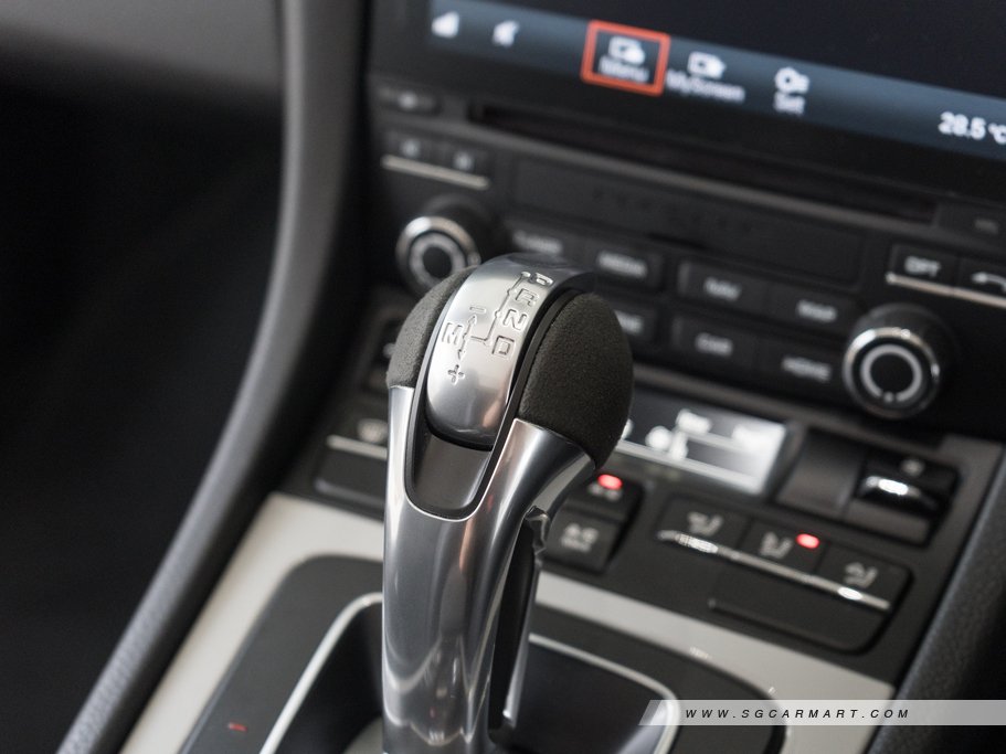 https://i.i-sgcm.com/new_cars/cars/22012/22012_g26