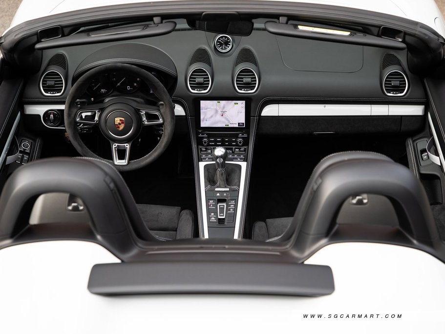 https://i.i-sgcm.com/new_cars/cars/22012/22012_g9