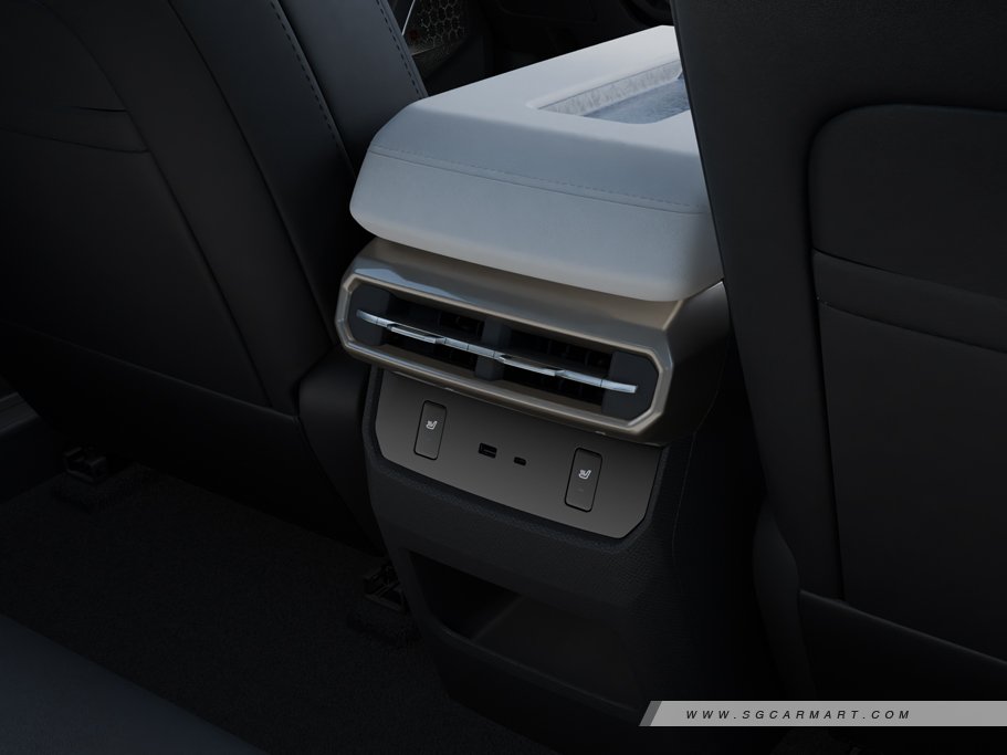 https://i.i-sgcm.com/new_cars/cars/22018/22018_g11