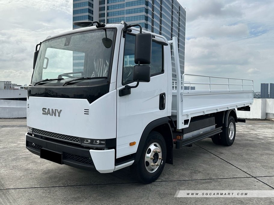 https://i.i-sgcm.com/new_cars/cars/22021/22021_g1