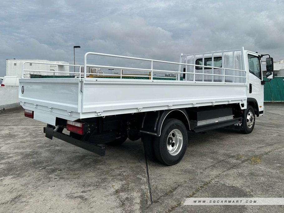 https://i.i-sgcm.com/new_cars/cars/22021/22021_g3