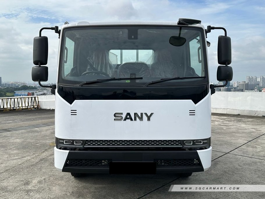 https://i.i-sgcm.com/new_cars/cars/22021/22021_g5