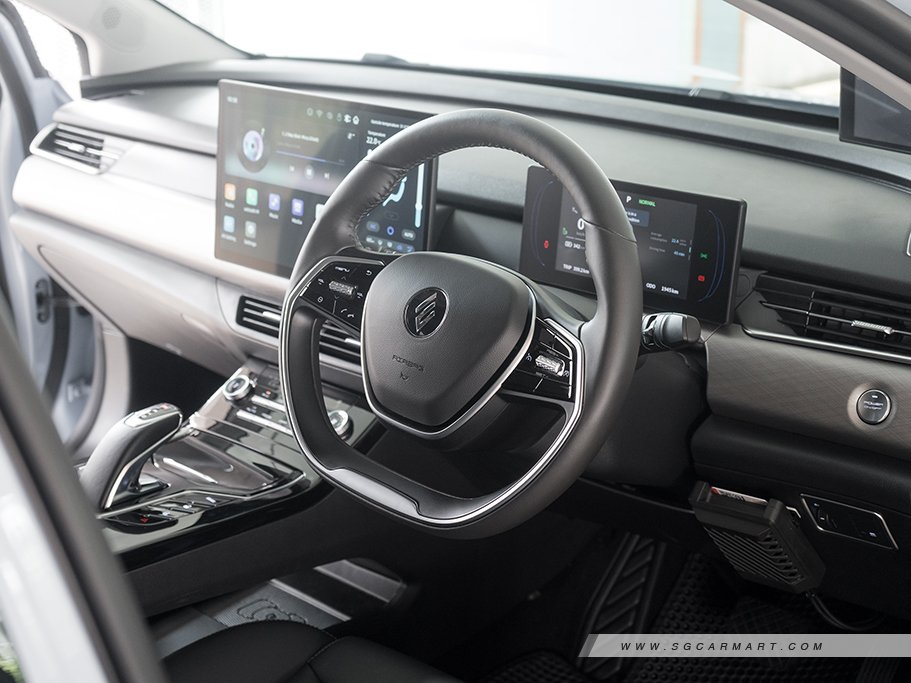 https://i.i-sgcm.com/new_cars/cars/22022/22022_g21