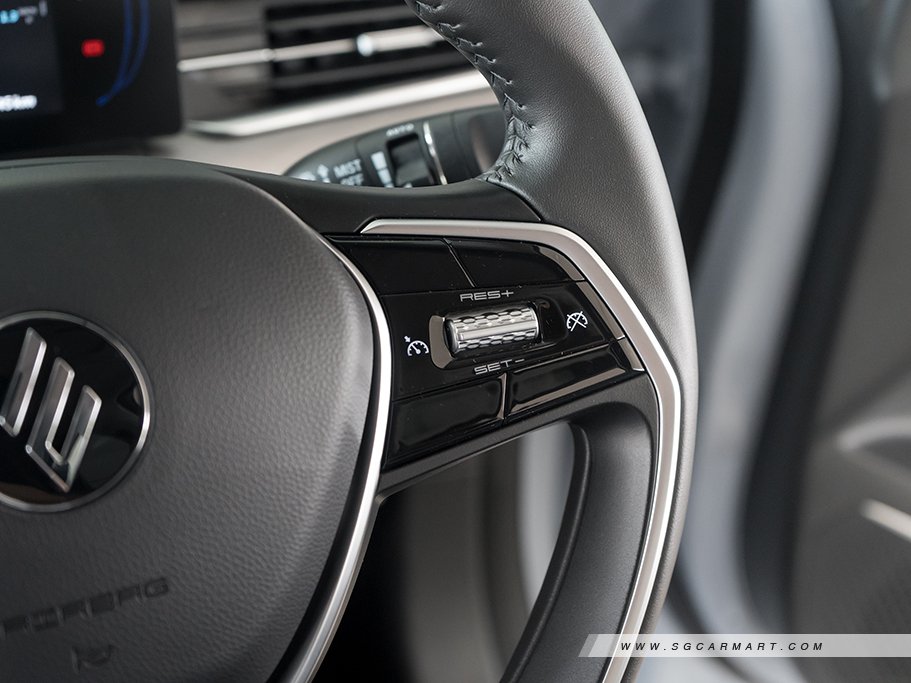 https://i.i-sgcm.com/new_cars/cars/22022/22022_g24
