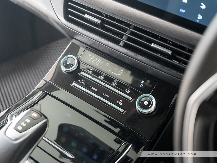 https://i.i-sgcm.com/new_cars/cars/22022/22022_g26