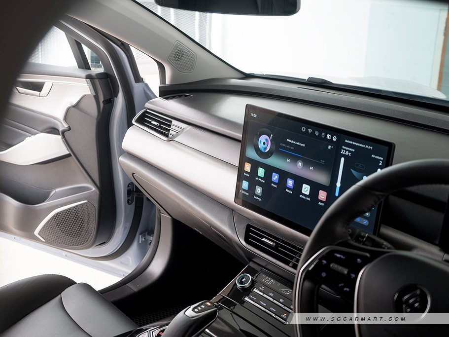 https://i.i-sgcm.com/new_cars/cars/22022/22022_g28