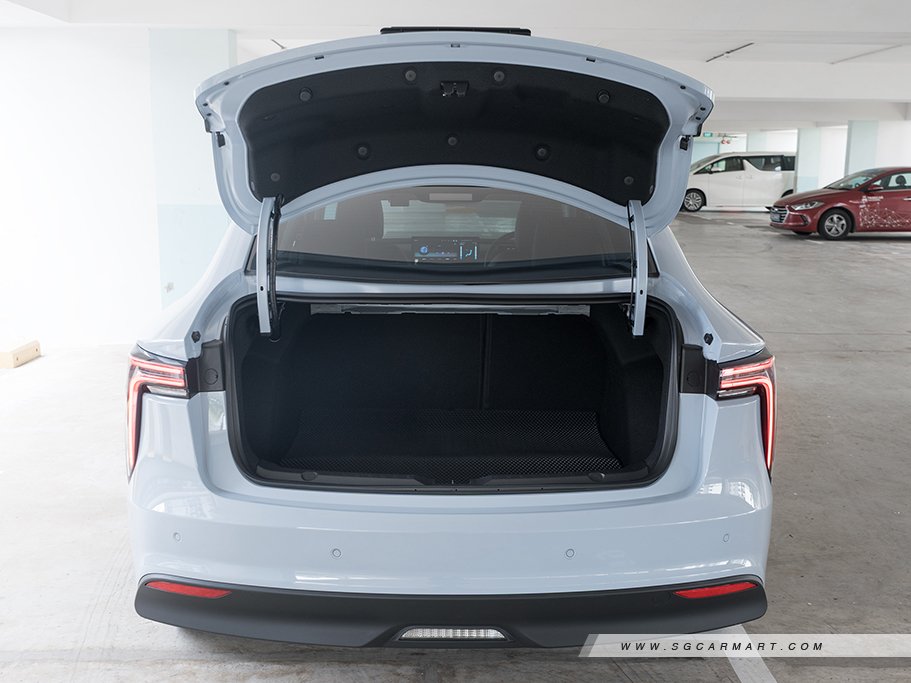 https://i.i-sgcm.com/new_cars/cars/22022/22022_g33