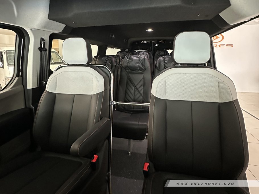 https://i.i-sgcm.com/new_cars/cars/22023/22023_g10
