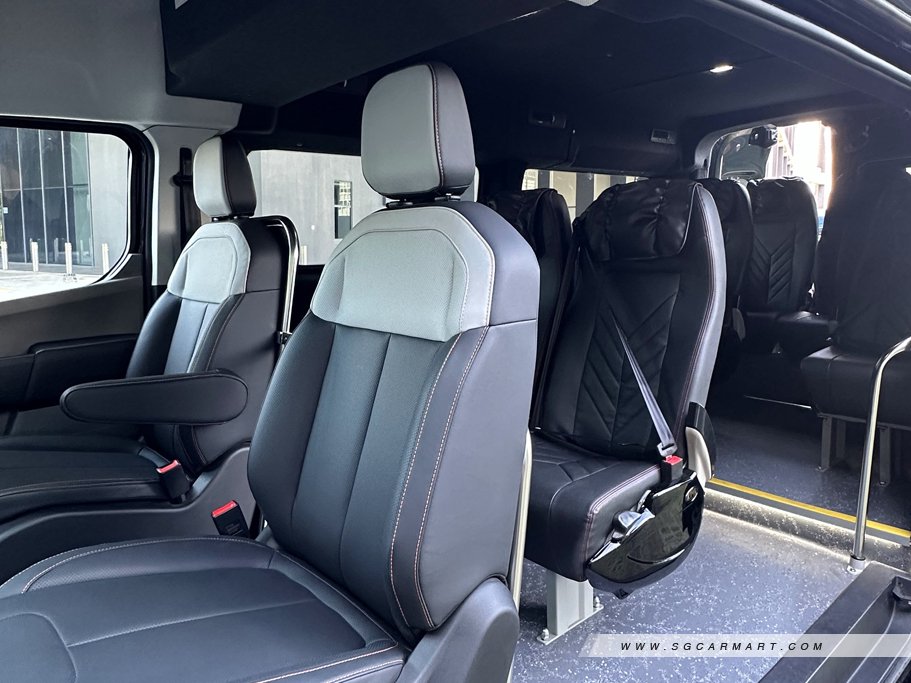 https://i.i-sgcm.com/new_cars/cars/22023/22023_g11