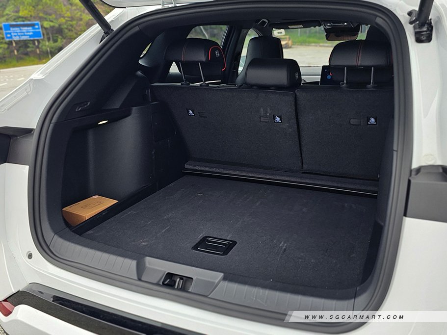 https://i.i-sgcm.com/new_cars/cars/22025/22025_g17