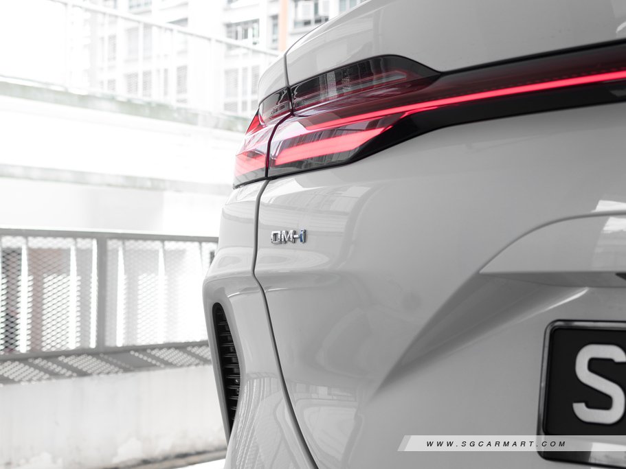https://i.i-sgcm.com/new_cars/cars/22025/22025_g27