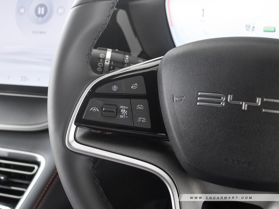 https://i.i-sgcm.com/new_cars/cars/22025/22025_g32