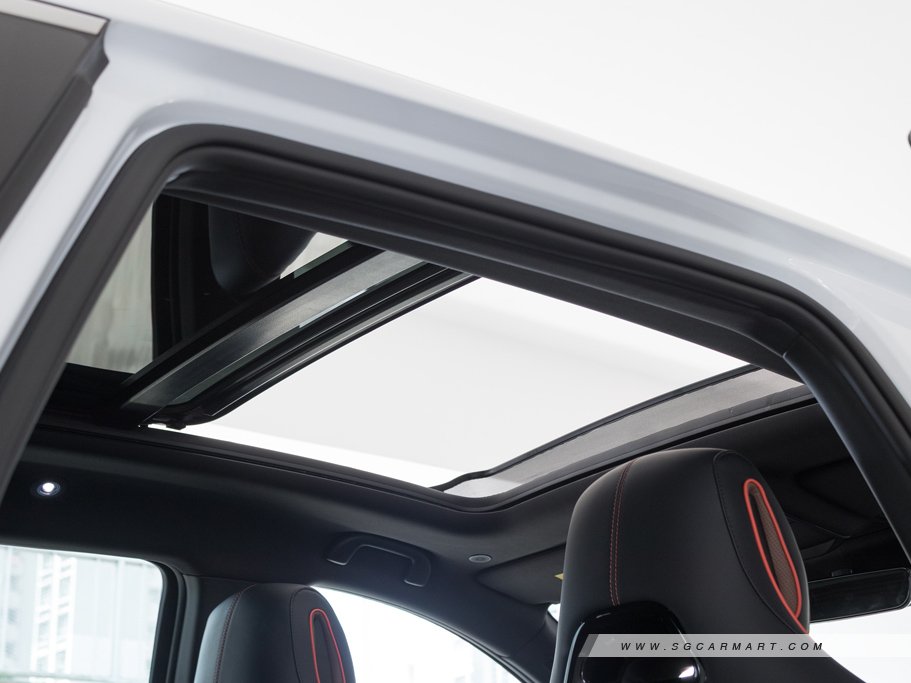 https://i.i-sgcm.com/new_cars/cars/22025/22025_g42