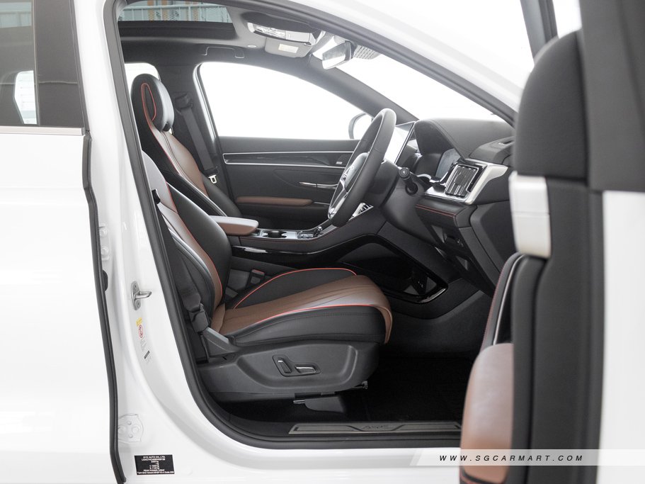 https://i.i-sgcm.com/new_cars/cars/22025/22025_g43