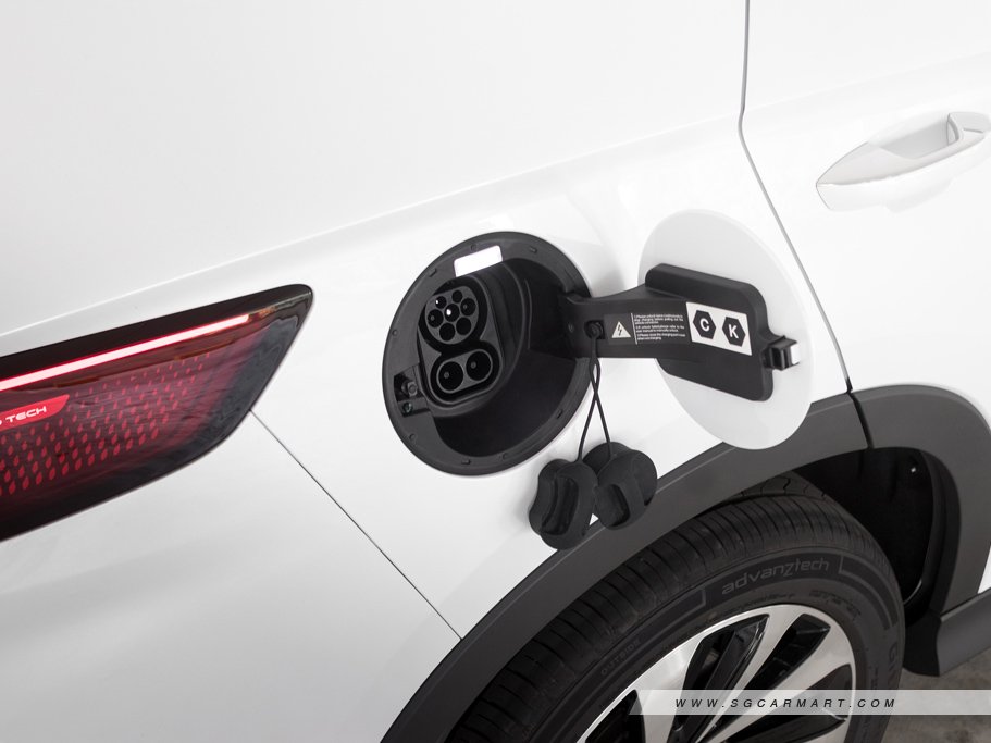 https://i.i-sgcm.com/new_cars/cars/22025/22025_g48