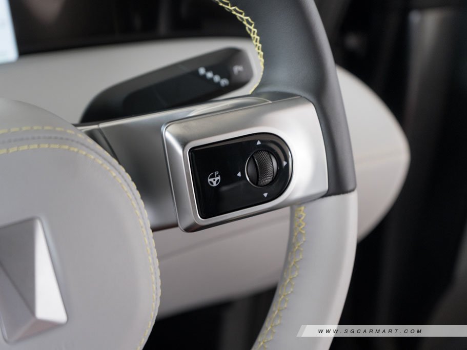 https://i.i-sgcm.com/new_cars/cars/22026/22026_g25