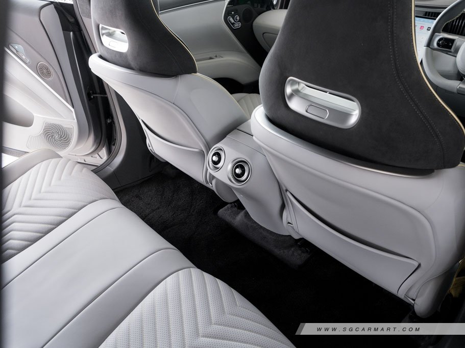 https://i.i-sgcm.com/new_cars/cars/22026/22026_g31