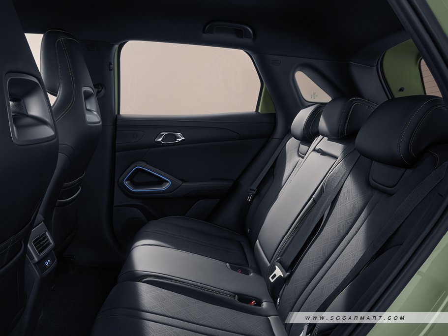 https://i.i-sgcm.com/new_cars/cars/22027/22027_g11