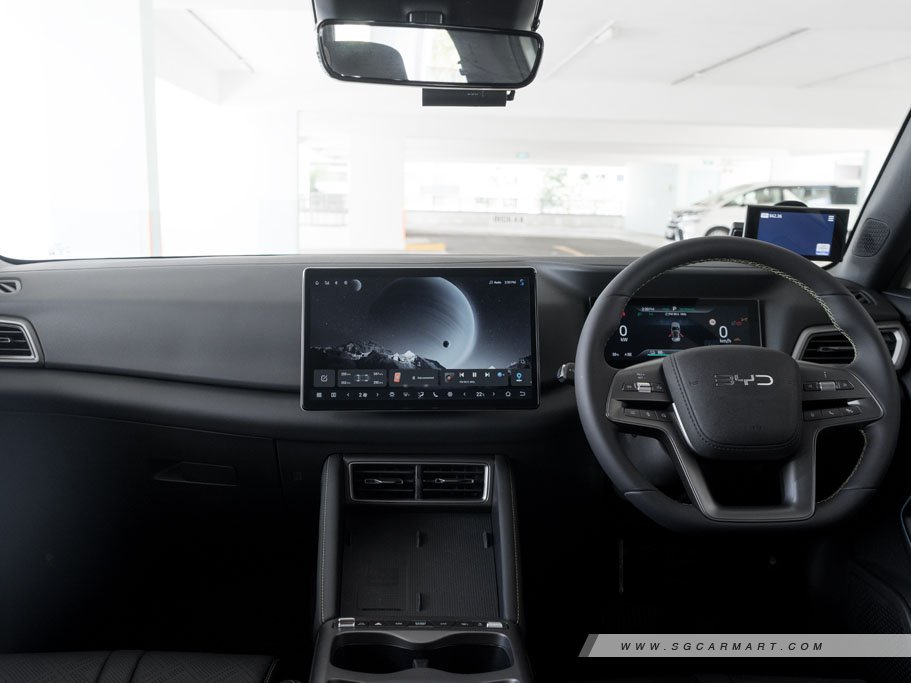 https://i.i-sgcm.com/new_cars/cars/22027/22027_g21