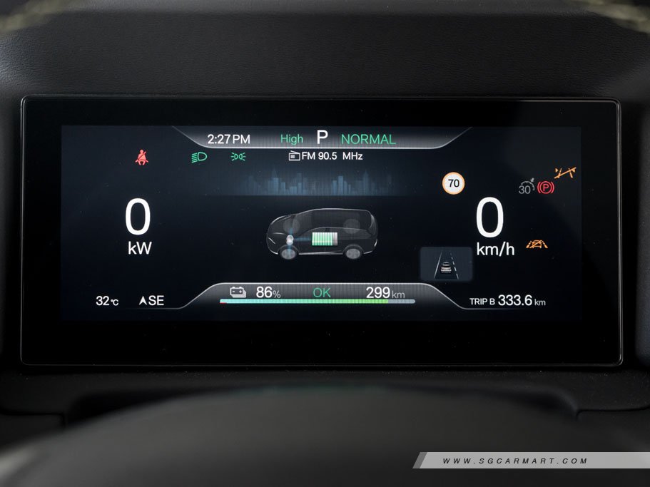 https://i.i-sgcm.com/new_cars/cars/22027/22027_g23