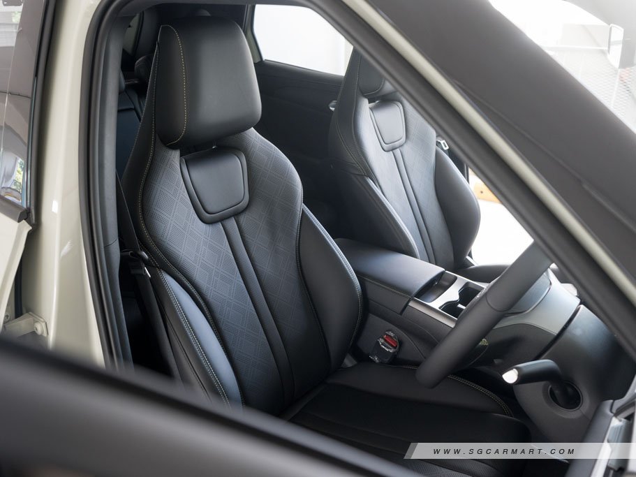 https://i.i-sgcm.com/new_cars/cars/22027/22027_g31