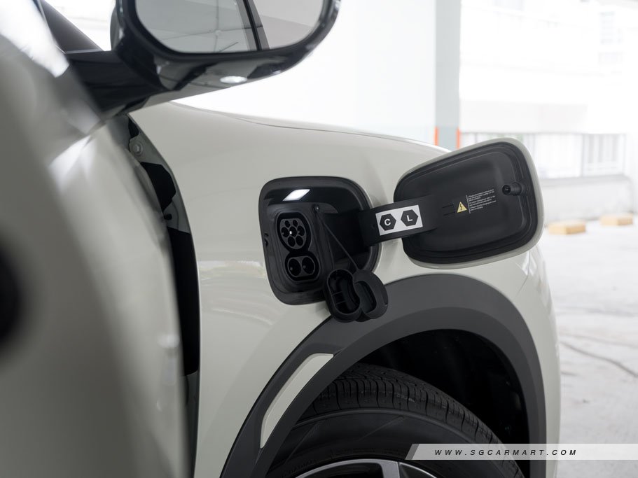 https://i.i-sgcm.com/new_cars/cars/22027/22027_g37