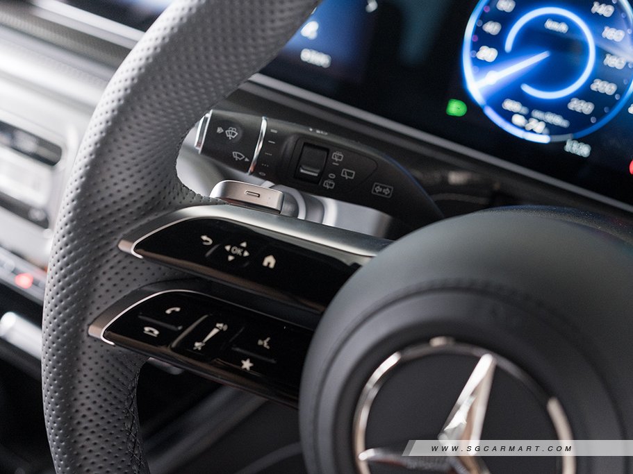 https://i.i-sgcm.com/new_cars/cars/22030/22030_g25