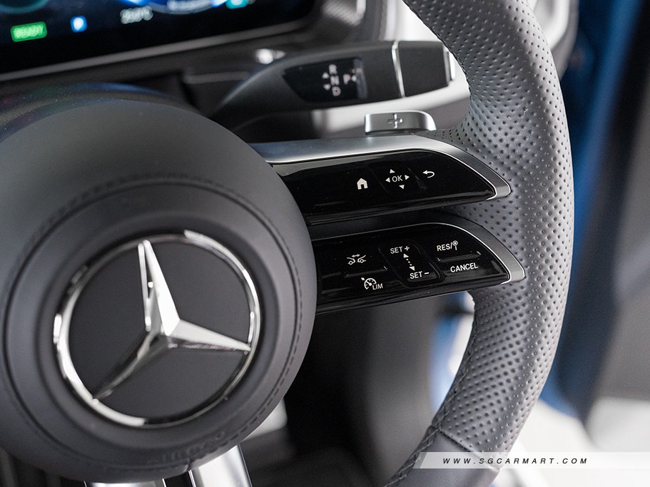 https://i.i-sgcm.com/new_cars/cars/22030/22030_g26
