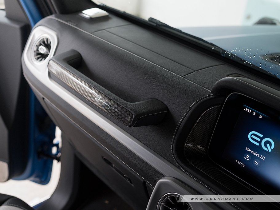 https://i.i-sgcm.com/new_cars/cars/22030/22030_g27