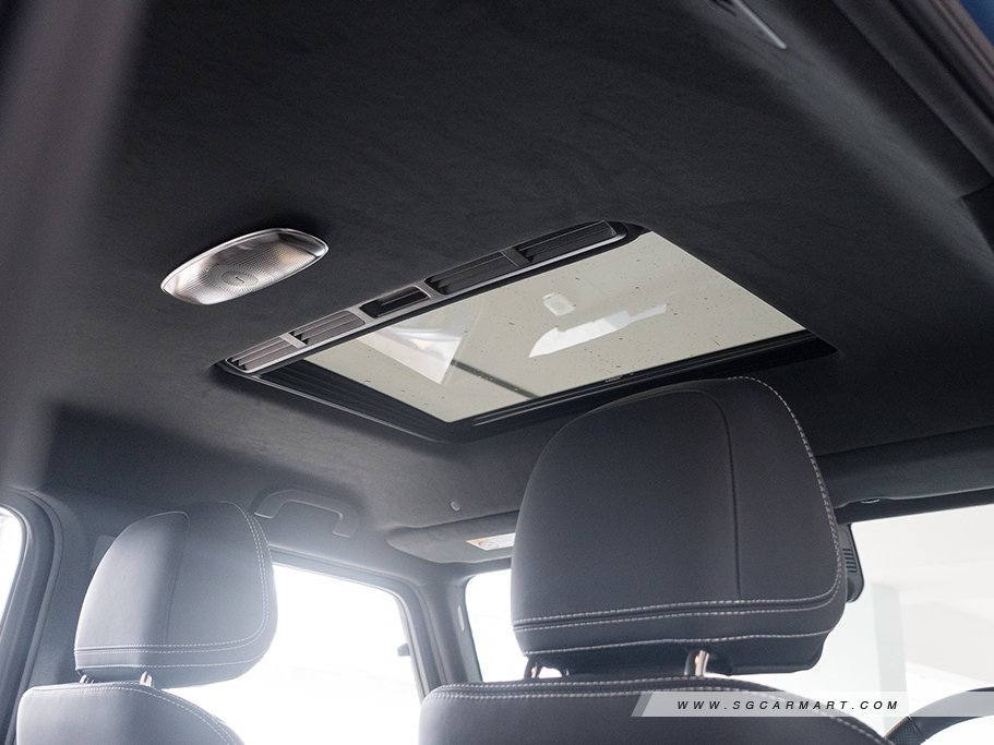 https://i.i-sgcm.com/new_cars/cars/22030/22030_g33