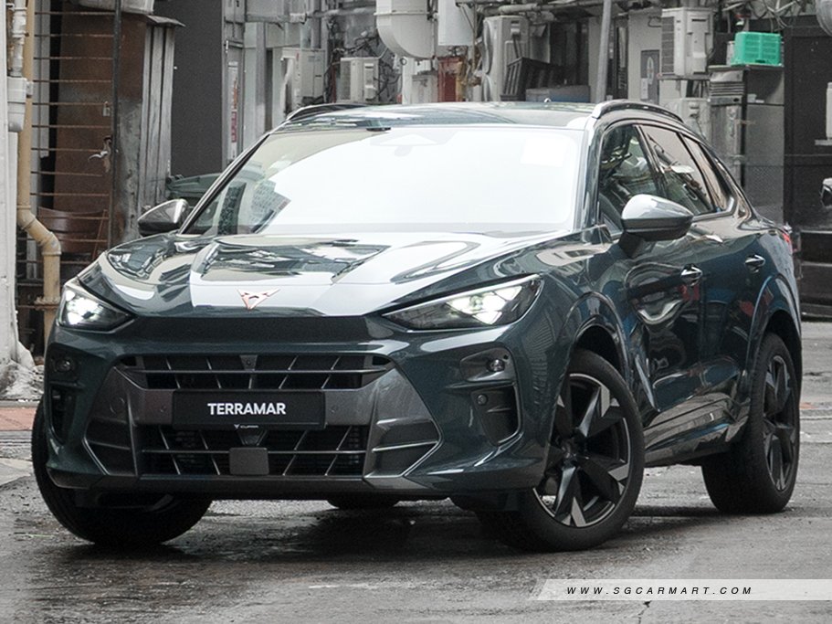 https://i.i-sgcm.com/new_cars/cars/22031/22031_g15