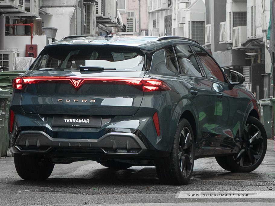 https://i.i-sgcm.com/new_cars/cars/22031/22031_g16