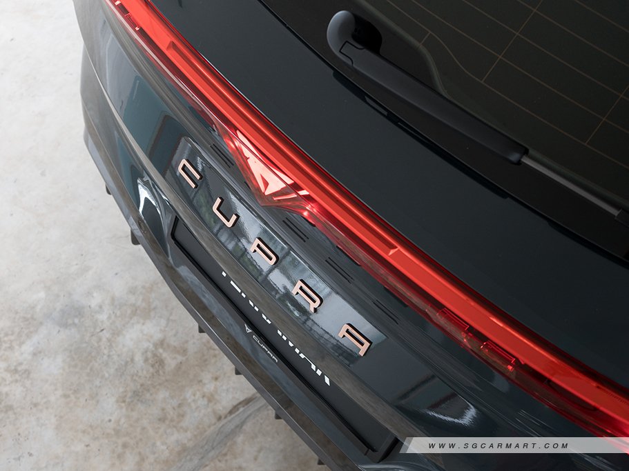 https://i.i-sgcm.com/new_cars/cars/22031/22031_g21